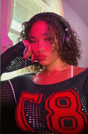 fixilap415, 24 years old from United Arab Emirates