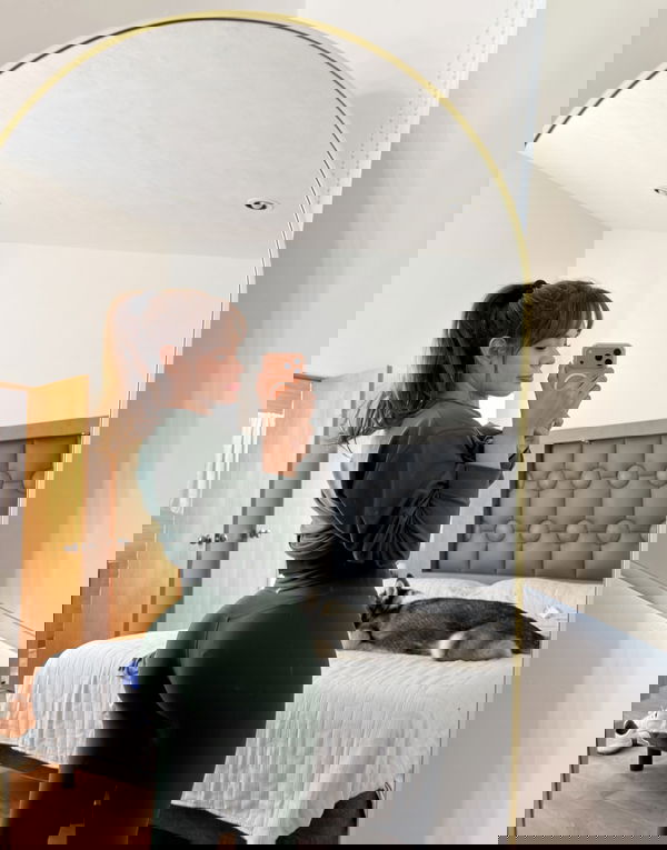 fhbkhubddjdj, 20 years old from United States