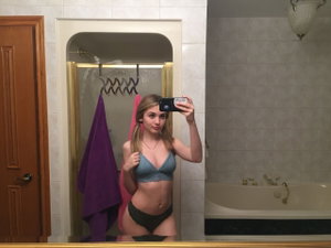 ufhez's Profile Photo