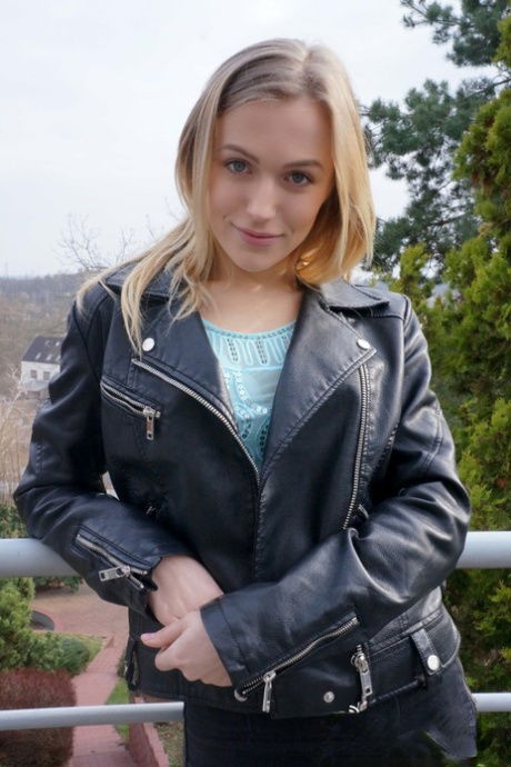 hocova2384, 21 years old from Germany