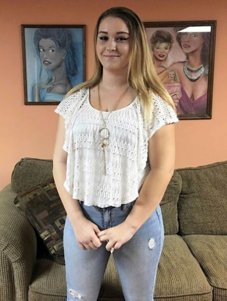 toveki8680, 25 years old from United Kingdom