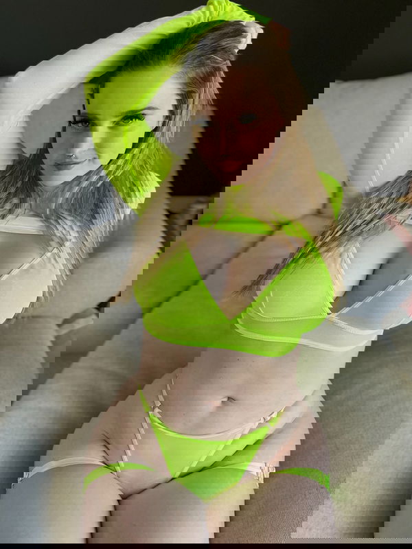 sqtcmjxd, 22 years old from United States