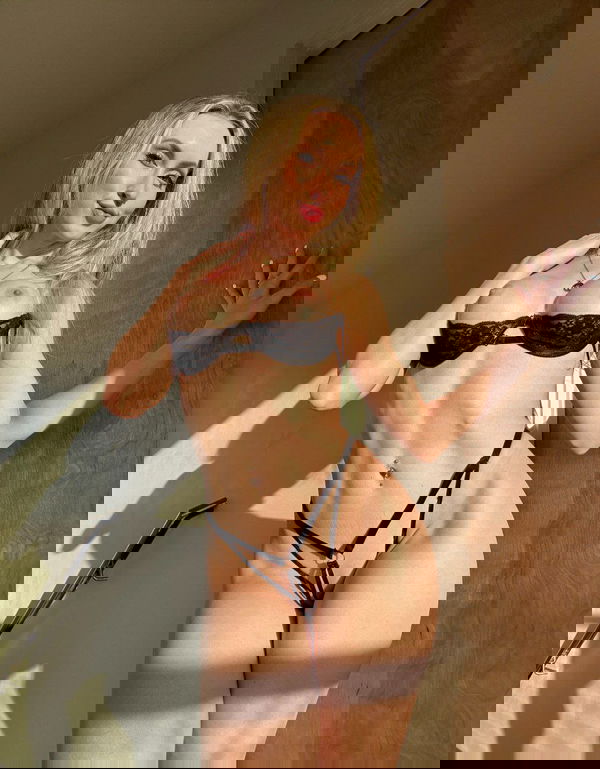 n_ob21-16, 21 years old from United Kingdom