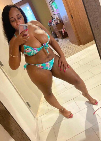 LoraF7, 34 years old from United States