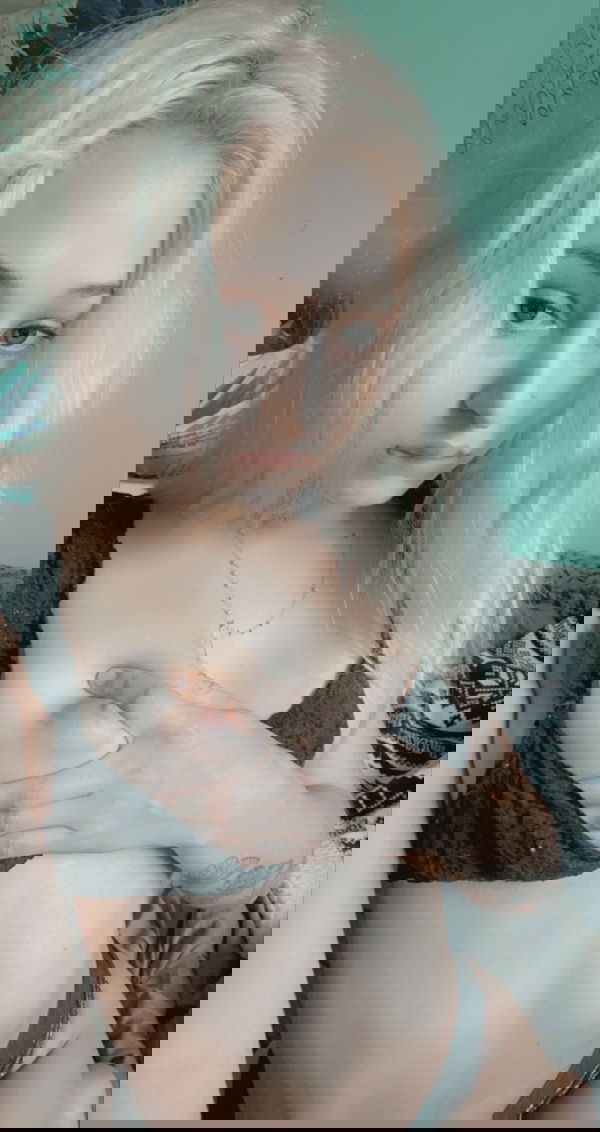 sekewaj687, 20 years old from Germany