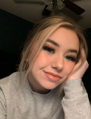 yiyige2335's Profile Photo