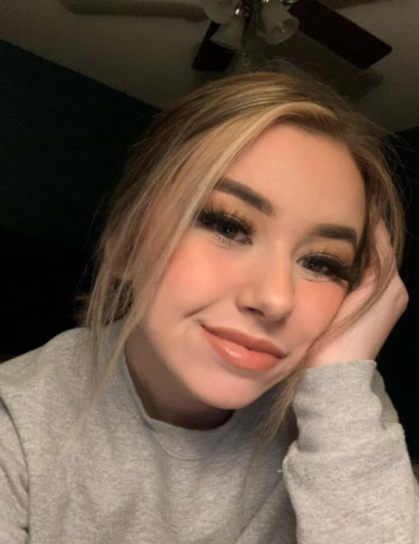 yiyige2335, 20 years old from United States