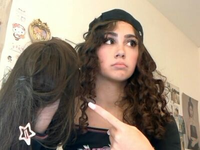 xovibal994, 23 years old from Dominica