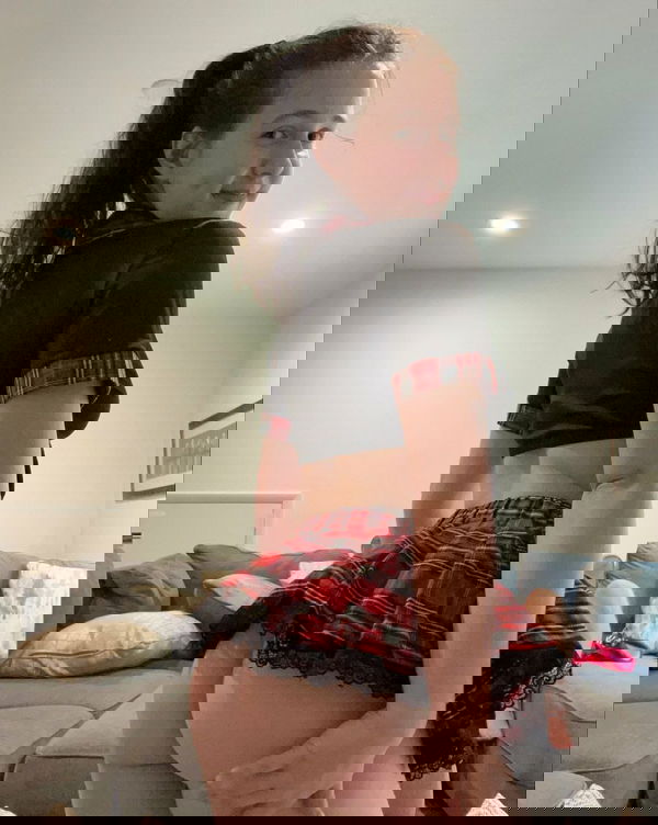 Juliaaa10, 22 years old from United States