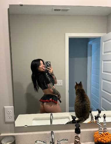 monikase's Cover Photo