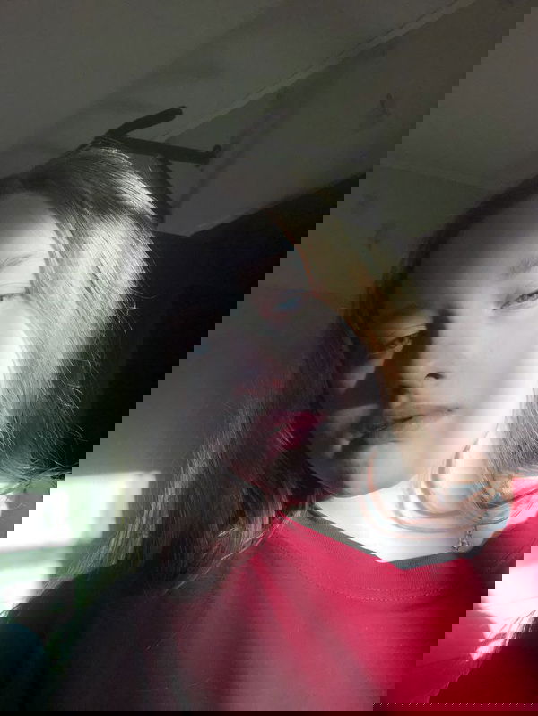 Celine2120, 21 years old from Canada