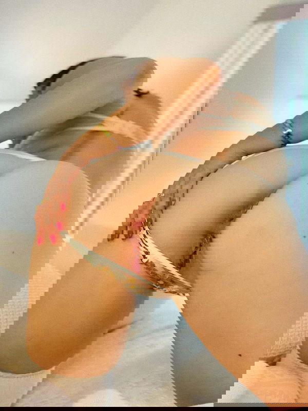 Nancy87951, 21 years old from United States