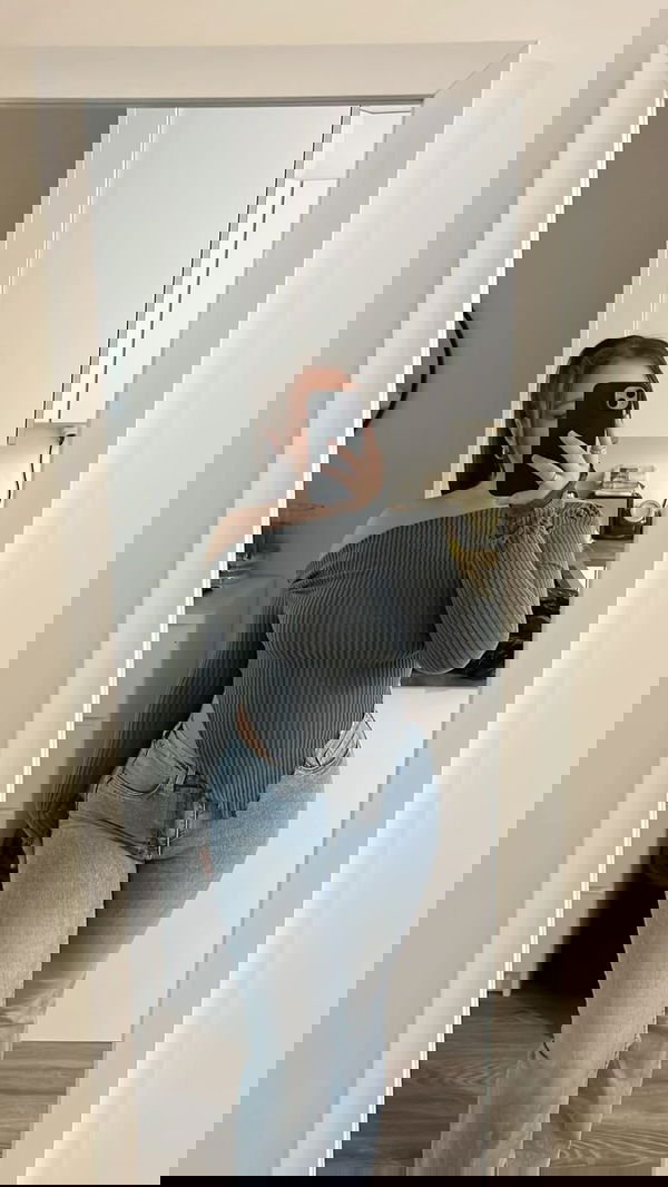 26w2qi9llc, 26 years old from United States