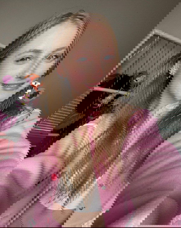 AnnaV, 20 years old from United Kingdom