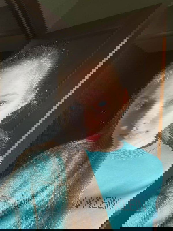 Khloe1978, 19 years old from United States