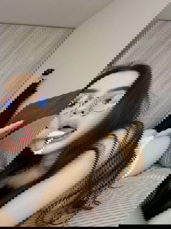 Lili738, 22 years old from United States