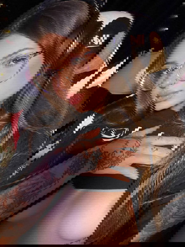 olivaetw, 19 years old from United States