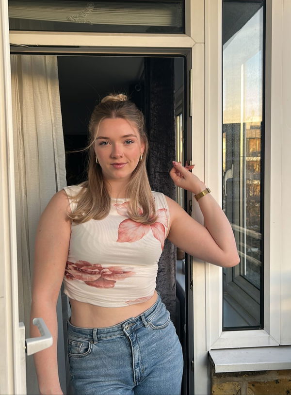 lygyvudi, 23 years old from France