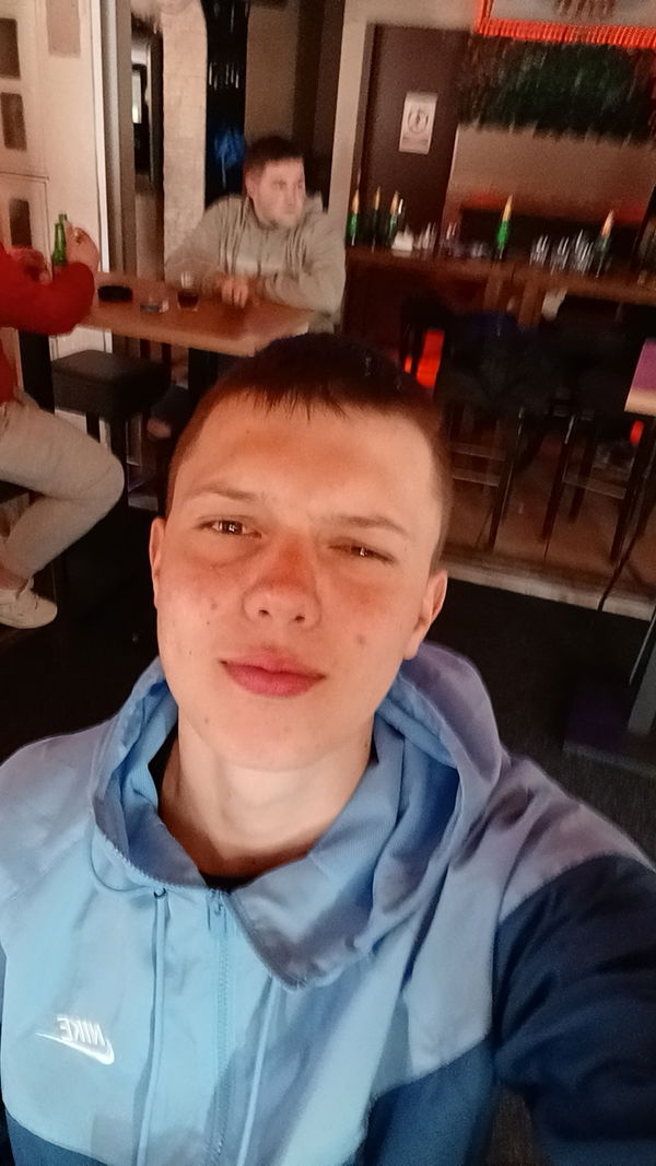 Cherry, 20 years old from Croatia