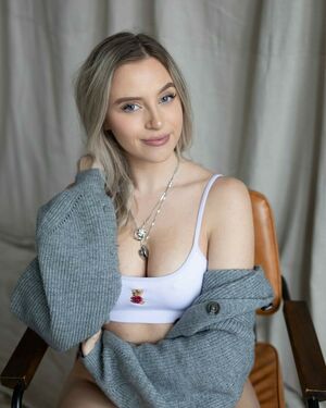 mocev88485, 24 years old from United Kingdom