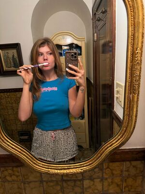 nakeka7001, 22 years old from United Kingdom