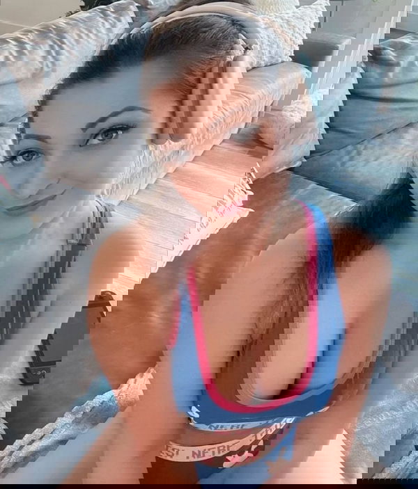 seceha6576, 22 years old from United States