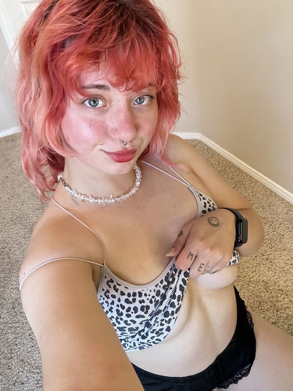 bysuva, 22 years old from Italy