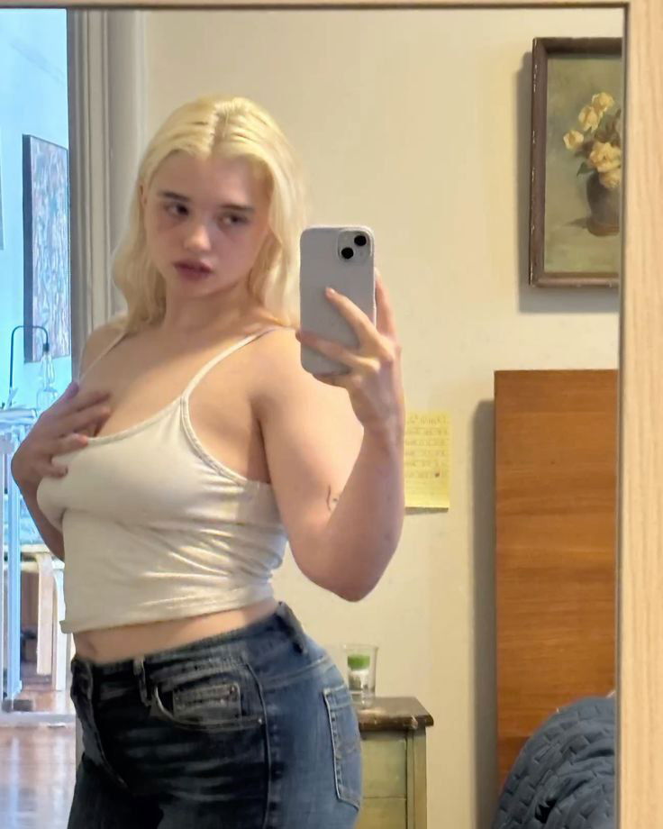 Heather236, 23 years old from Greece