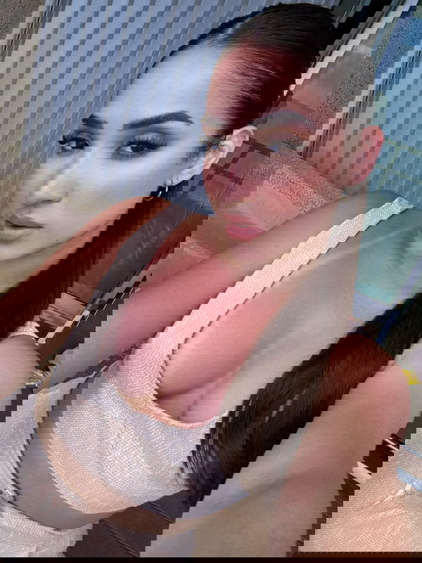 batakom561, 21 years old from Australia