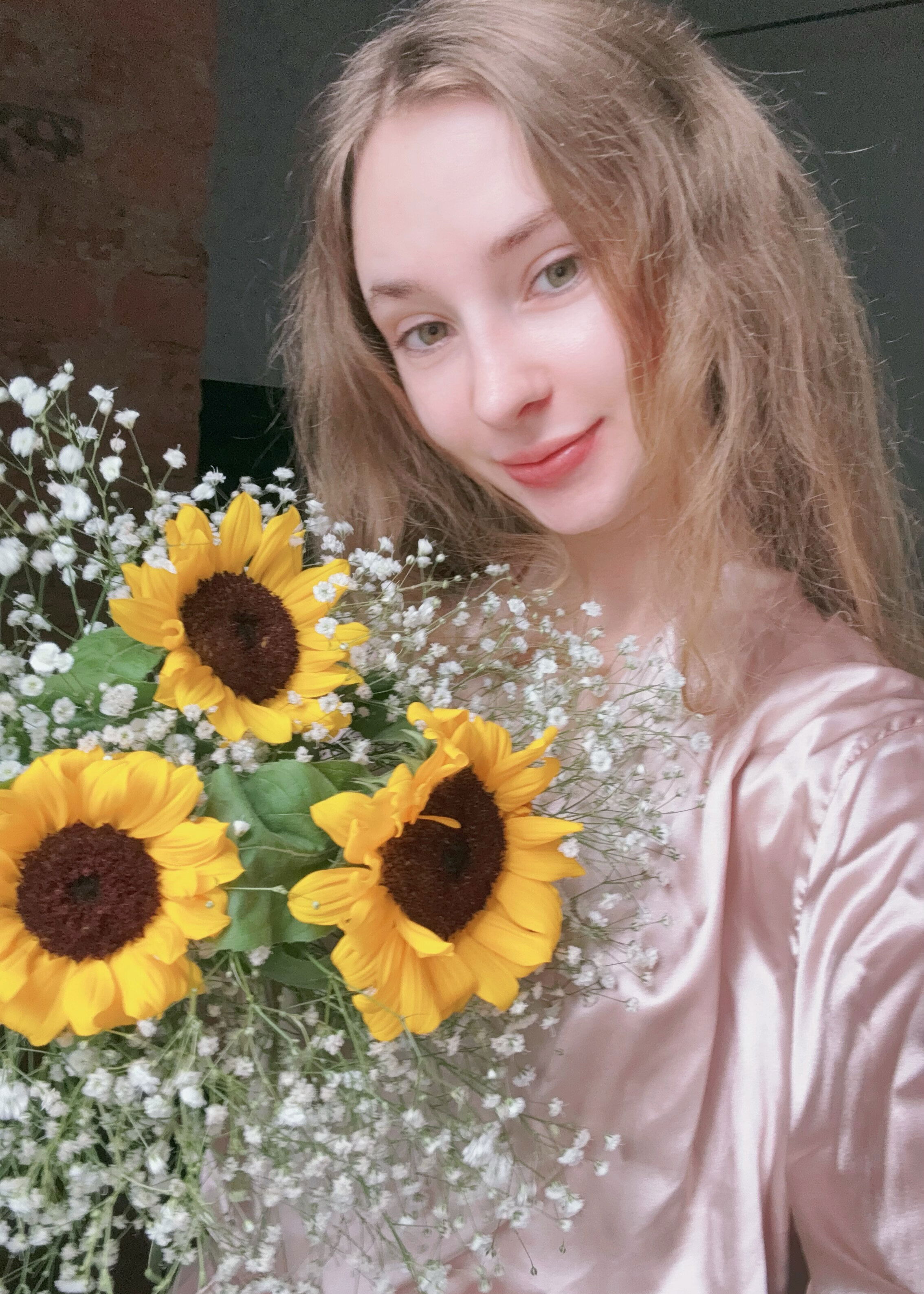 lina21's Cover Photo