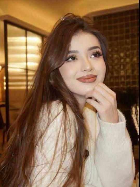 pawpub, 24 years old from United Kingdom