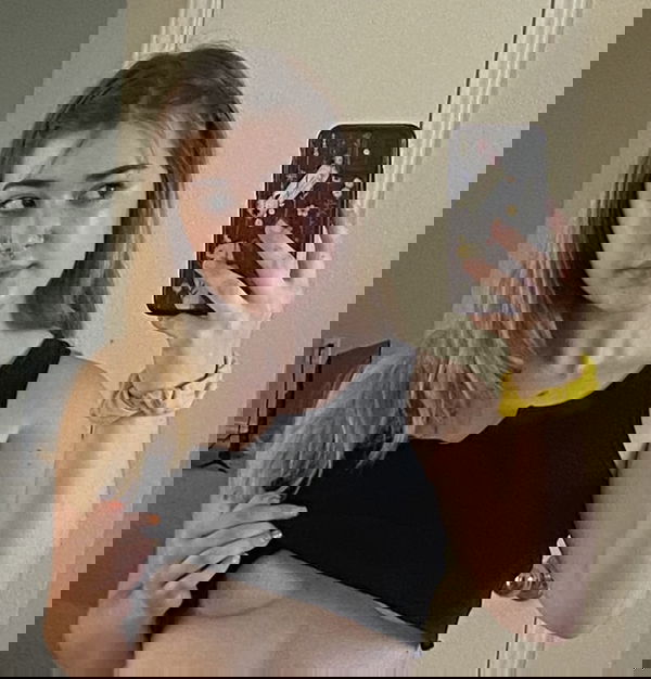 Eva__161, 21 years old from Australia