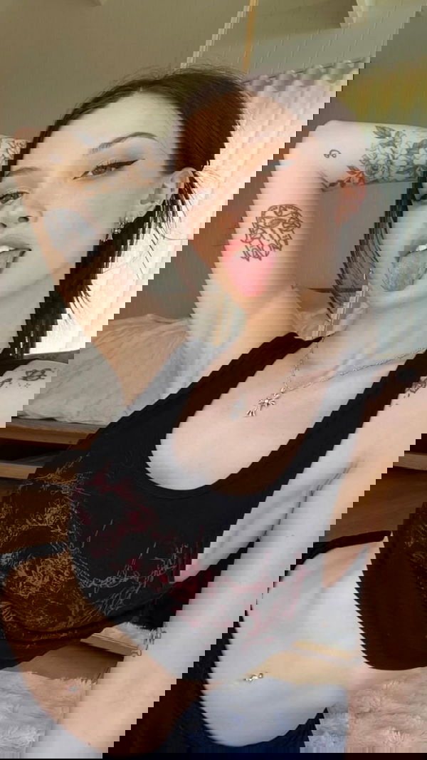 morrggankellya4, 21 years old from United Kingdom