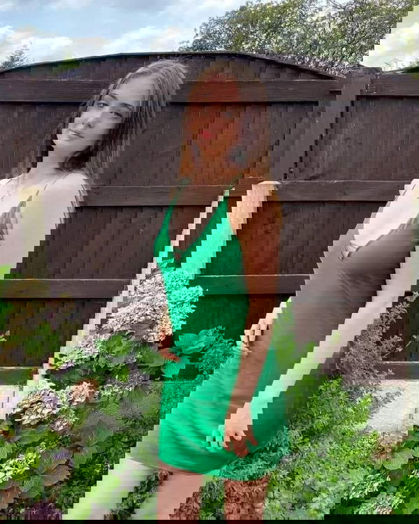 nqyghf, 25 years old from United States