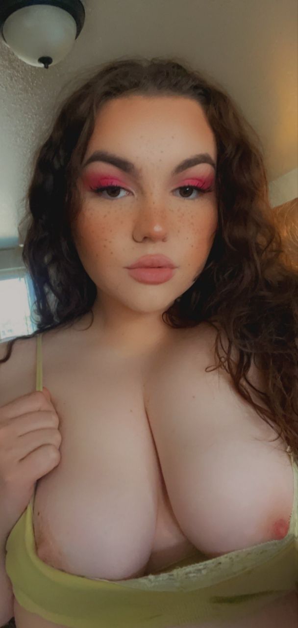 Emma_9p, 22 years old from United States
