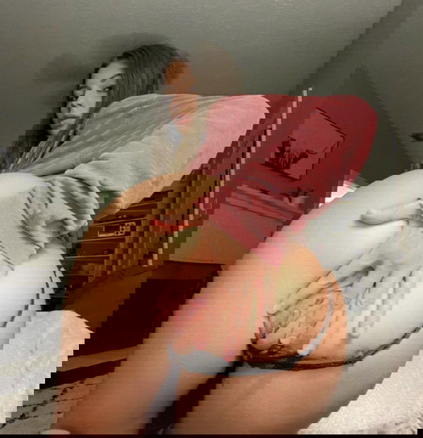 uhuuk, 19 years old from United States