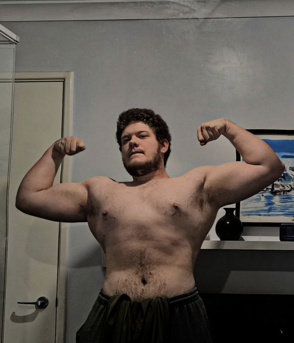 roadkil, 21 years old from Zimbabwe