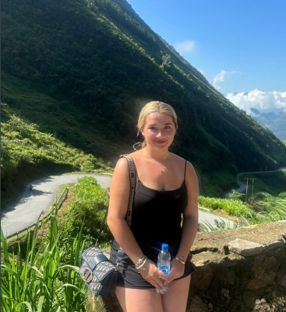 cadejhu, 25 years old from Germany