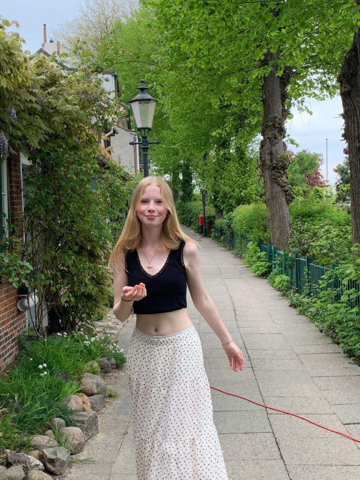 Linda7878, 23 years old from United States