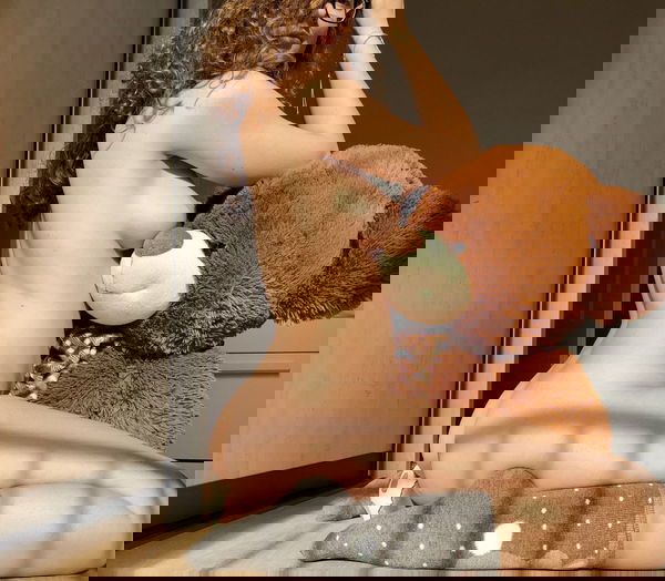 vawcap8n9x, 21 years old from United States