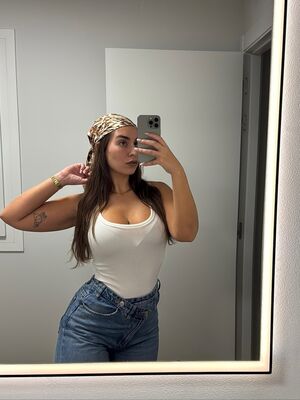 movogic168, 22 years old from United States