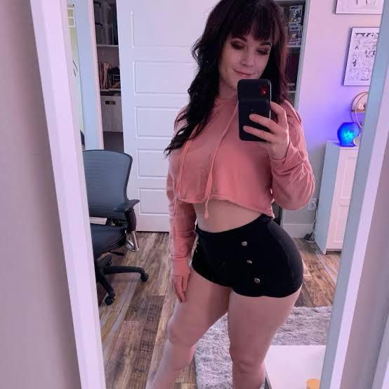 xayehix124, 23 years old from United States