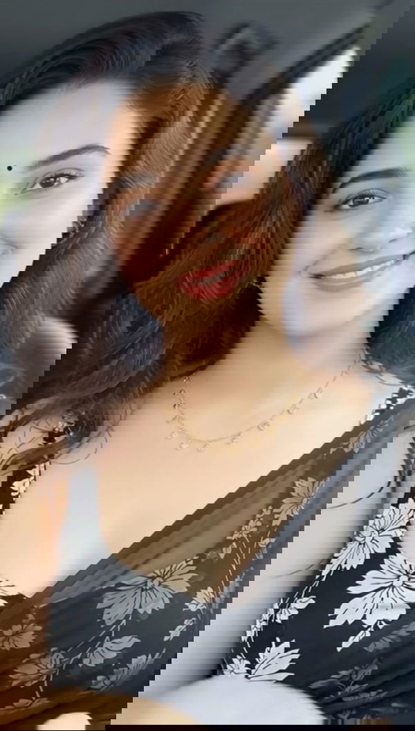 Eliza9xx-8, 20 years old from United Kingdom