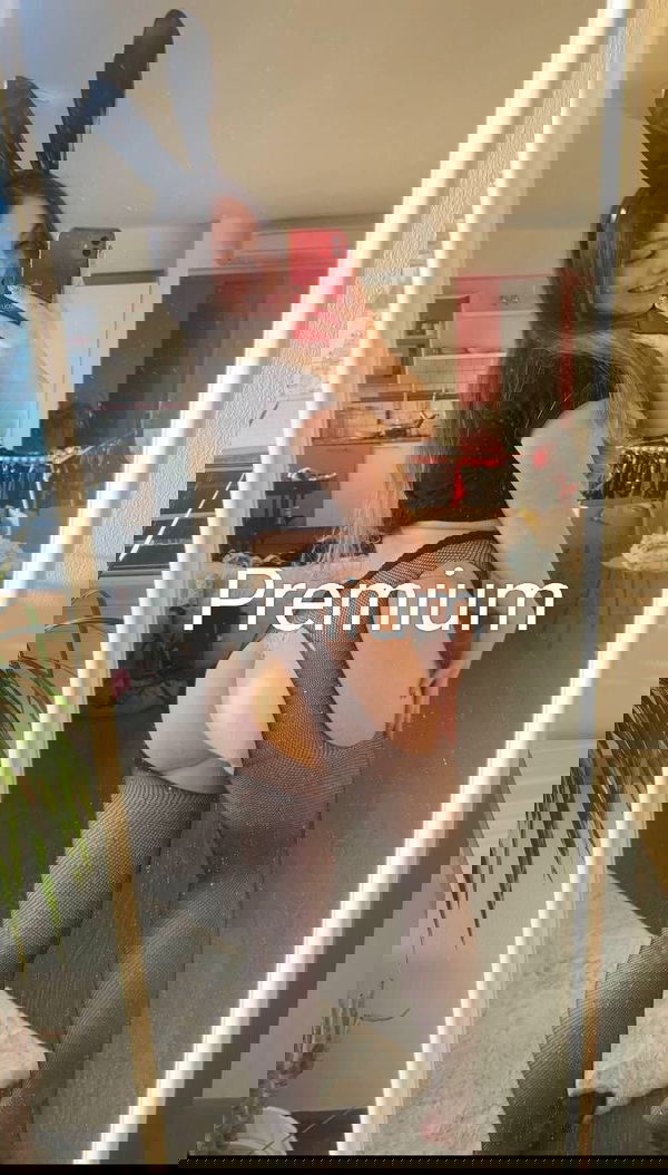 SusieM8, 21 years old from Germany