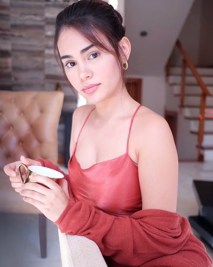 xecebes405's Cover Photo