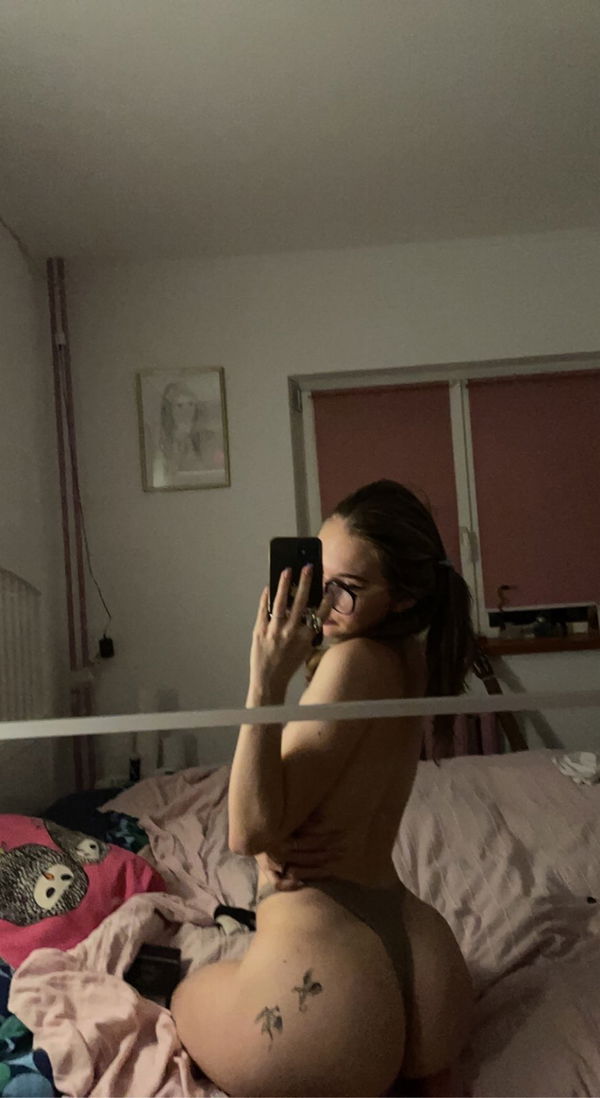 marina4778, 20 years old from United States