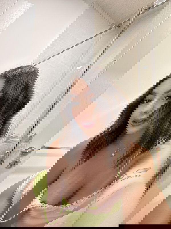 bezofy, 23 years old from United States