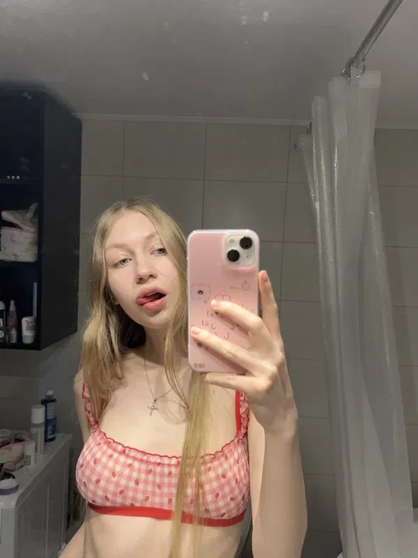 jirarej700, 21 years old from United States