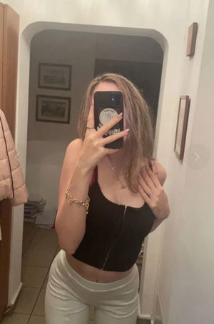 qucacoru's Profile Photo