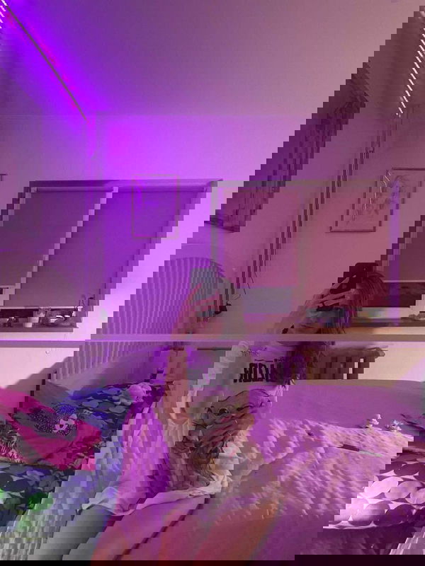 dddb8578, 21 years old from France